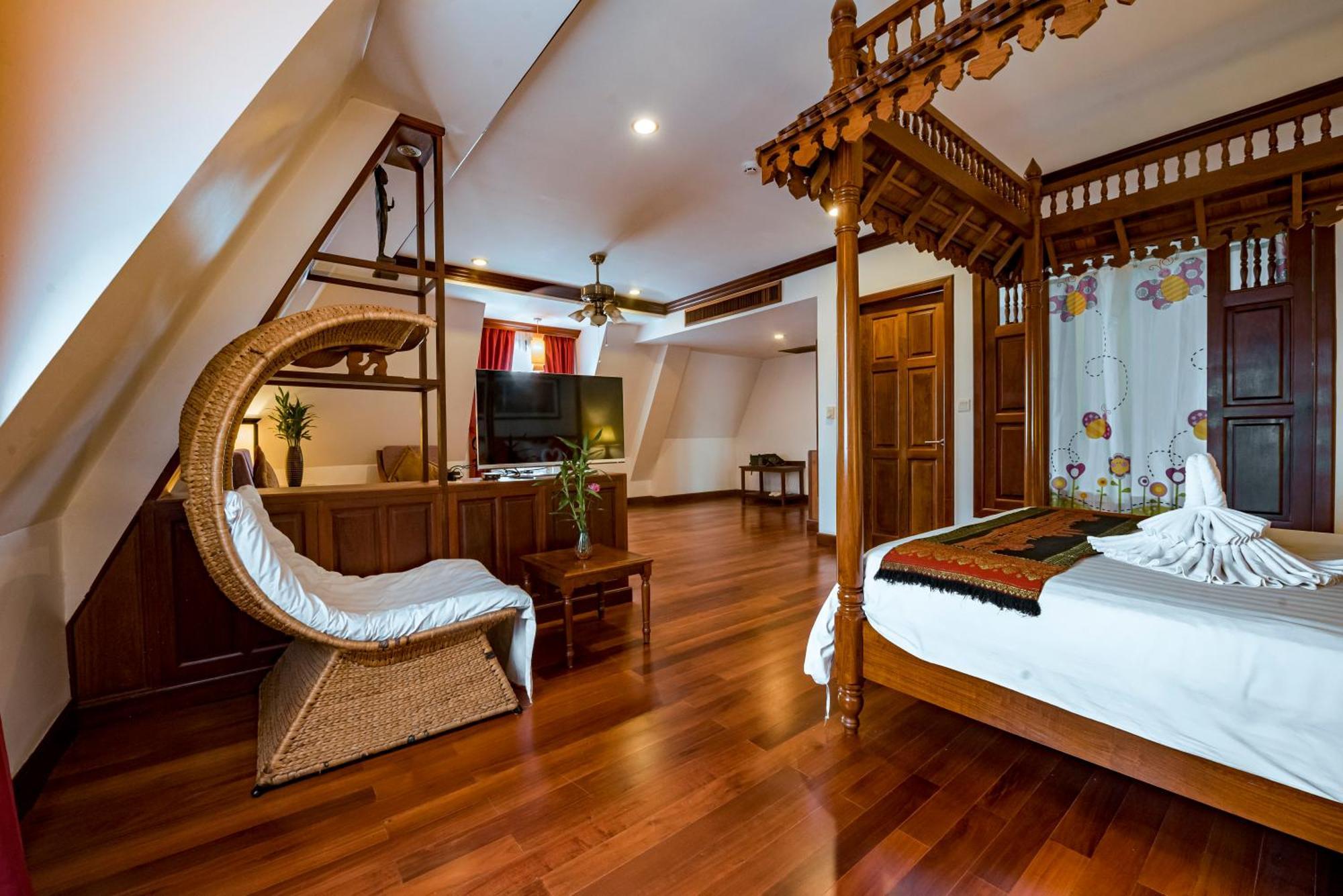 Royal Crown Hotel & Spa Siem Reap Exterior photo
